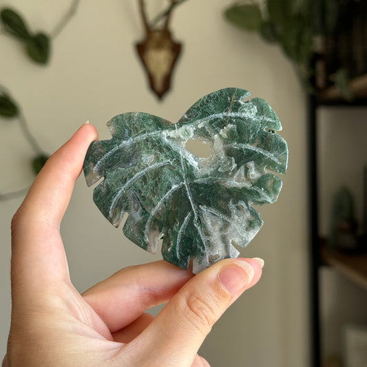 Moss Agate Leaf Carving