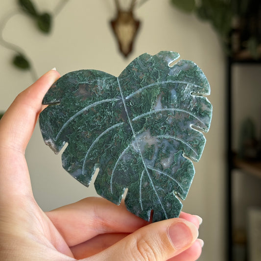 Moss Agate Leaf Carving